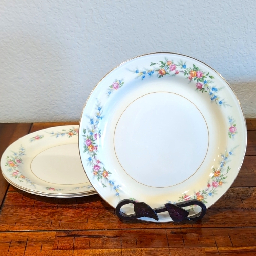 3 Vintage Homer Laughlin Eggshell Nautilus Ferndale Luncheon Plates 9.25"